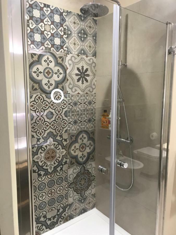 דירות בארי 70'S Luxury Cavour מראה חיצוני תמונה